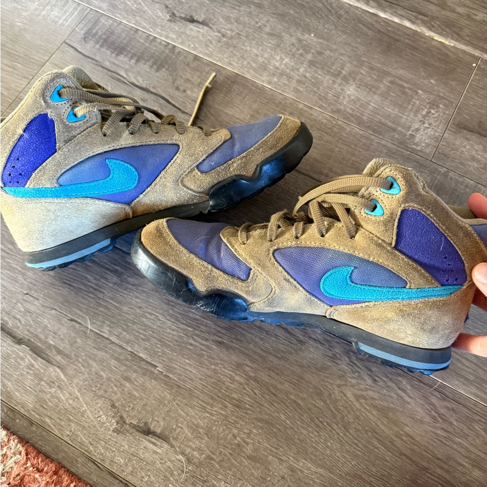 Vintage Womens Nike Caldera Plus ACG Hiking Boots Shoes 8
